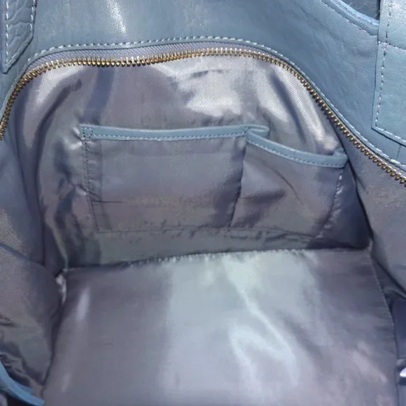 Anthropologie *New Never used Without tags* blue large pebble grain tote - Picture 8 of 8